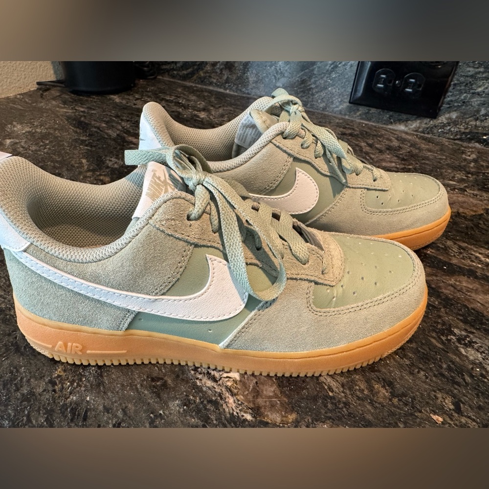 Nike Air Force 1 Mint Green Sneakers